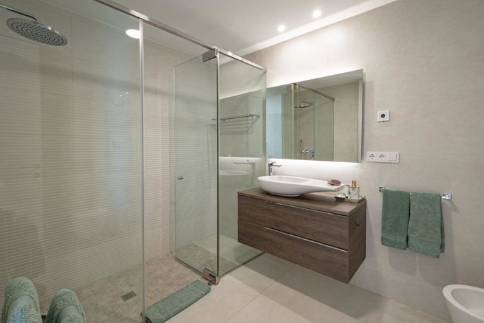 Image No.36-3 Bed Property for sale