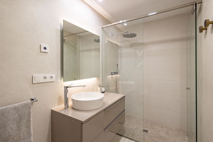 Image No.39-3 Bed Property for sale