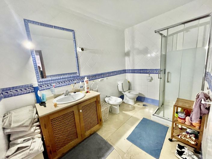 Image No.11-Propriété de 7 chambres à vendre à San Roque