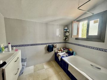 4272862-a078efdf