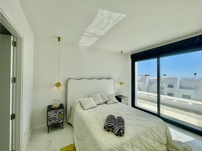 Image No.16-3 Bed Property for sale