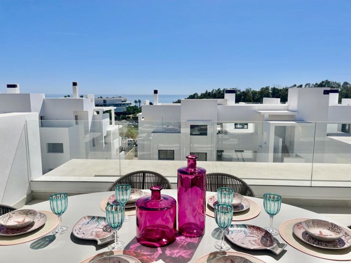 Image No.24-3 Bed Property for sale