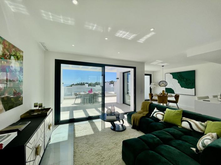 Image No.36-3 Bed Property for sale