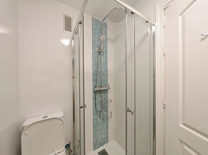 Image No.13-2 Bed Property for sale