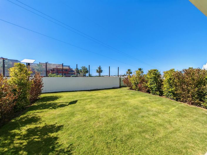 Image No.16-2 Bed Property for sale