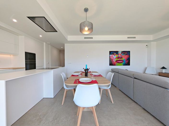 Image No.20-2 Bed Property for sale