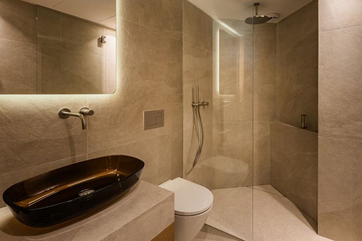 Image No.6-4 Bed Property for sale