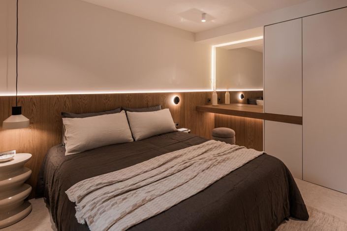 Image No.7-4 Bed Property for sale
