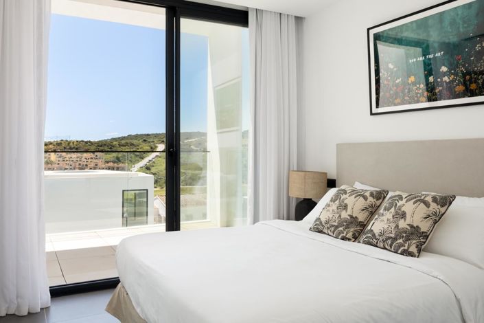 Image No.19-4 Bed Property for sale