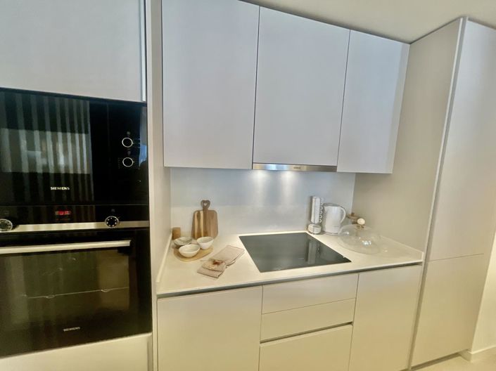 Image No.27-3 Bed Property for sale