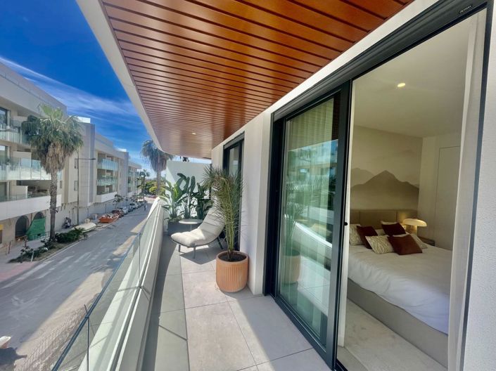 Image No.28-4 Bed Property for sale