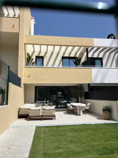 Image No.13-2 Bed Property for sale