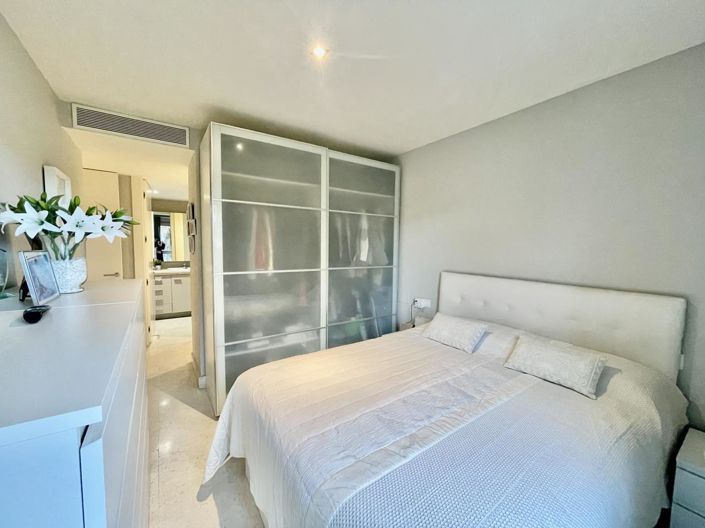 Image No.22-3 Bed Property for sale