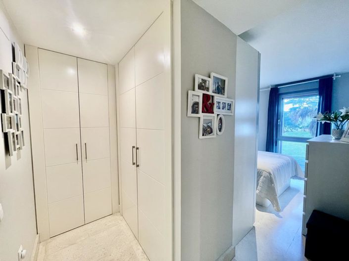 Image No.24-3 Bed Property for sale