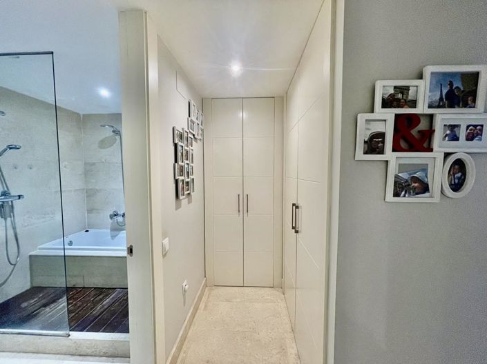 Image No.25-3 Bed Property for sale