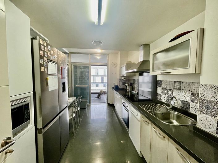 Image No.32-3 Bed Property for sale