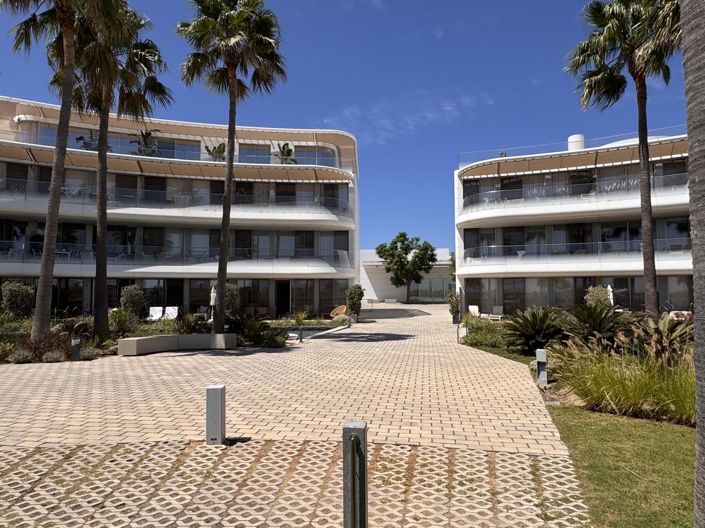 Image No.16-2 Bed Property for sale