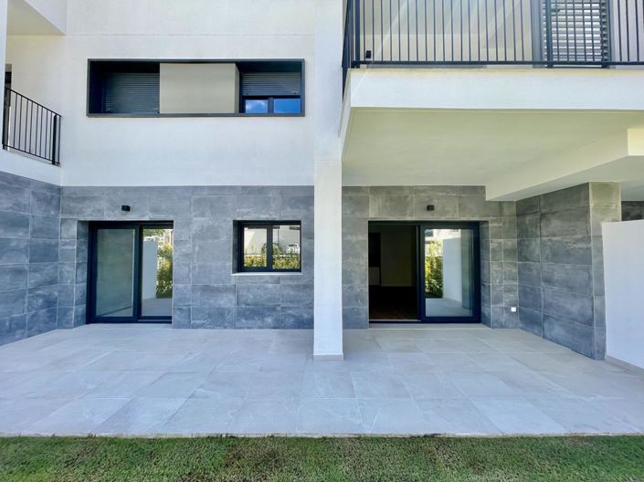 Image No.17-2 Bed Property for sale