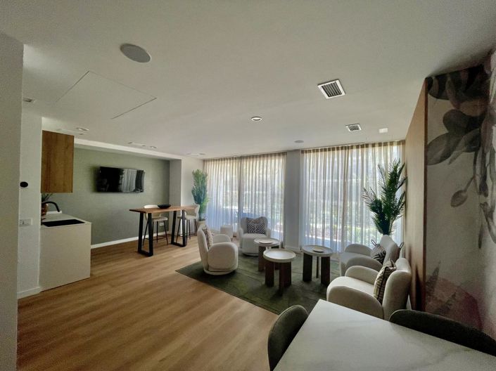 Image No.25-2 Bed Property for sale