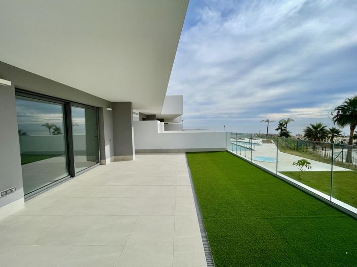 Image No.19-2 Bed Property for sale