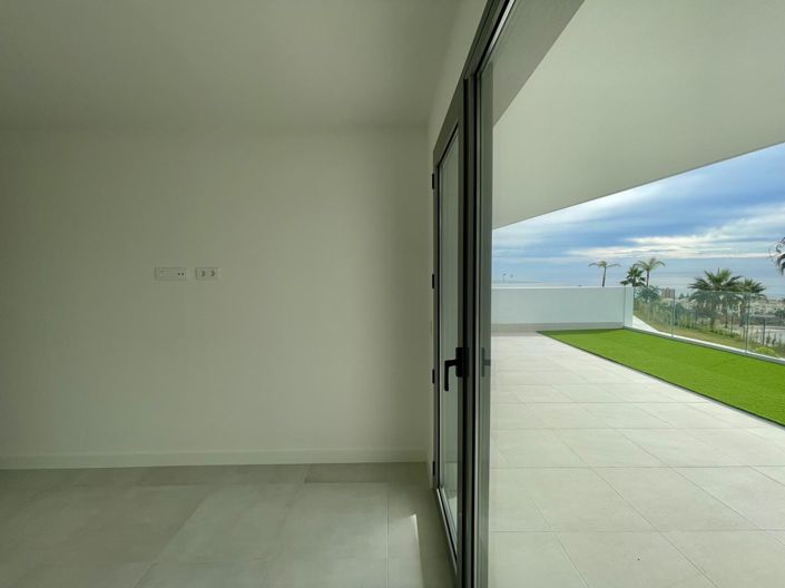 Image No.27-2 Bed Property for sale