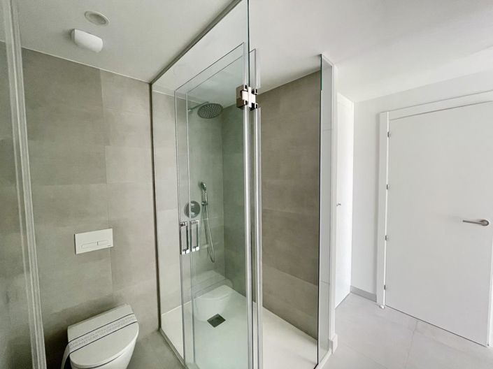 Image No.31-2 Bed Property for sale