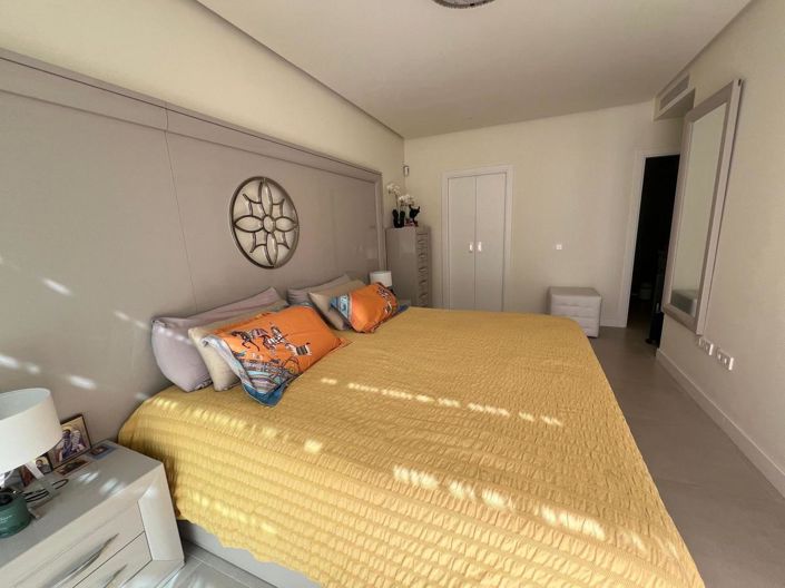 Image No.5-3 Bed Property for sale
