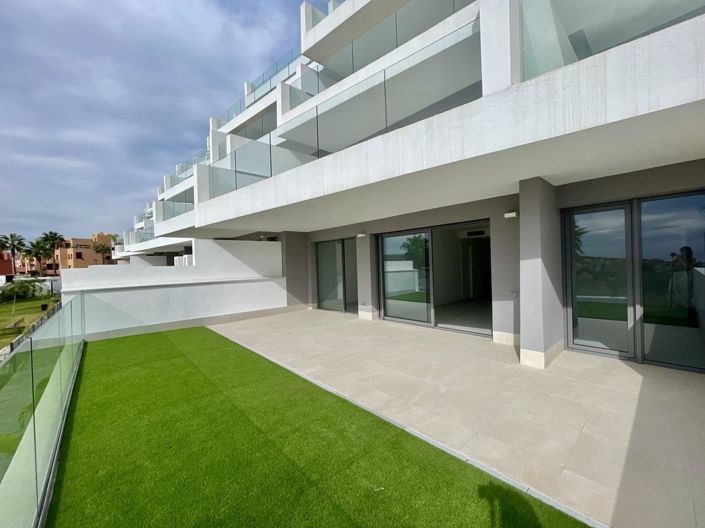 Image No.20-2 Bed Property for sale