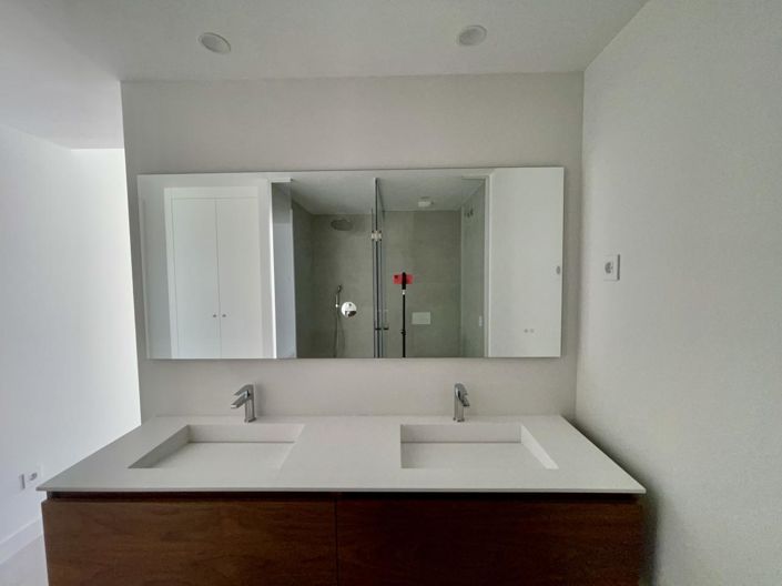 Image No.27-2 Bed Property for sale
