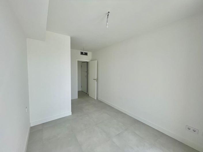 Image No.42-2 Bed Property for sale