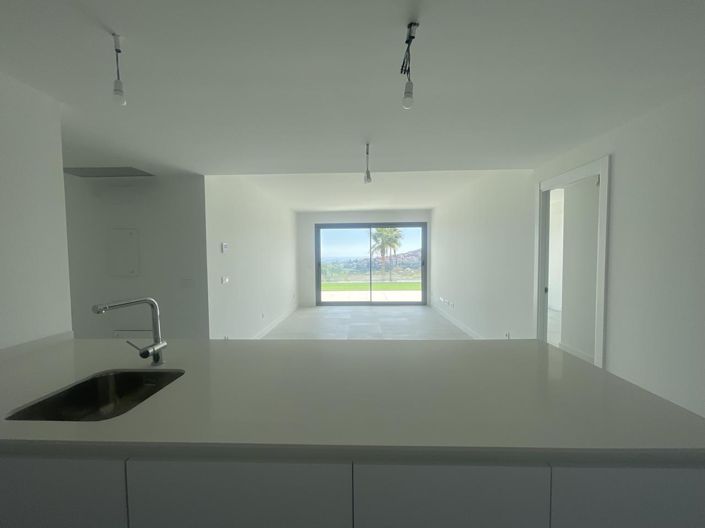 Image No.5-2 Bed Property for sale