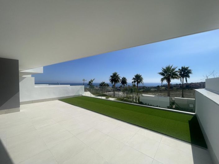 Image No.7-2 Bed Property for sale