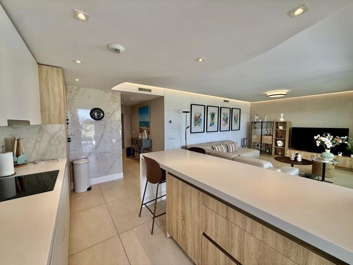 Image No.24-3 Bed Property for sale