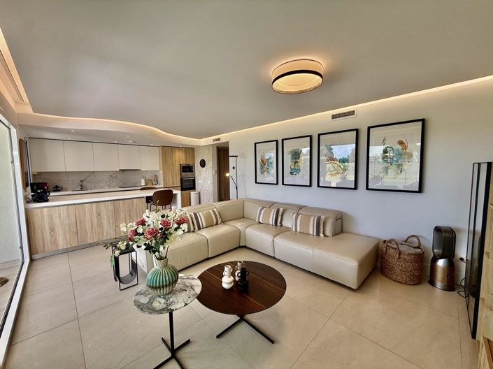 Image No.28-3 Bed Property for sale