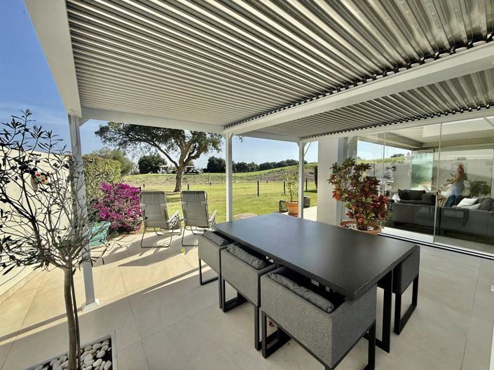 Image No.41-3 Bed Property for sale