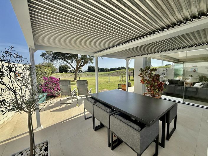 Image No.42-3 Bed Property for sale