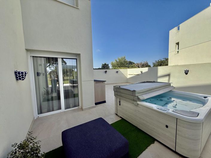 Image No.44-3 Bed Property for sale