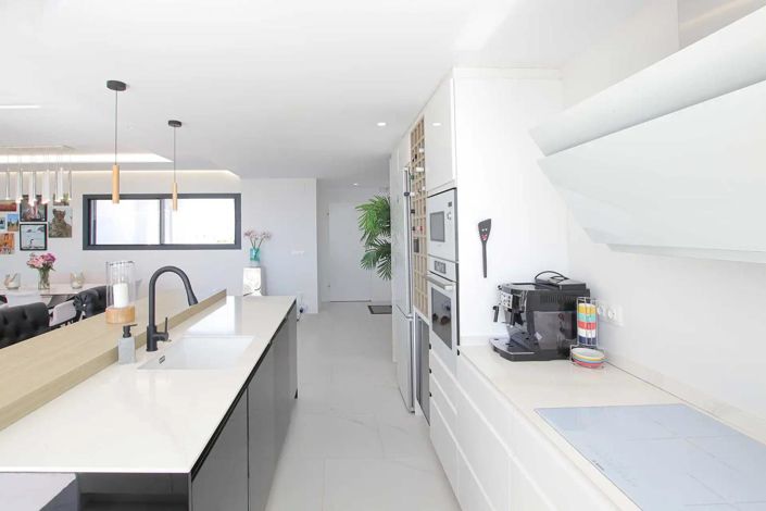 Image No.18-2 Bed Property for sale