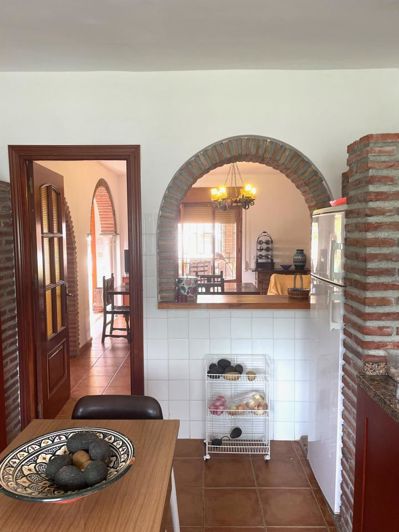 Image No.11-3 Bed Property for sale