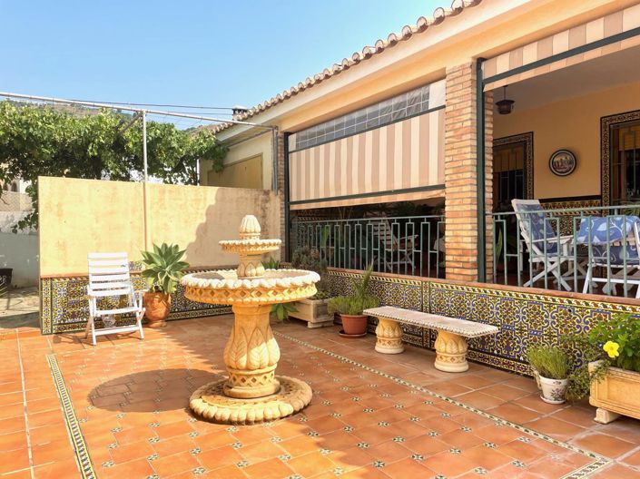 Image No.2-3 Bed Property for sale