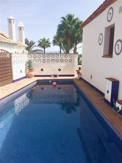 Image No.15-7 Bed Property for sale