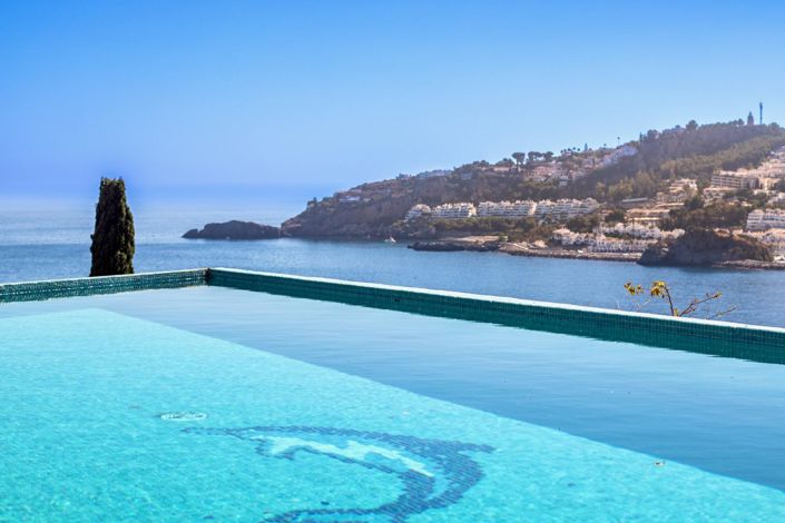 Image No.19-4 Bed Property for sale