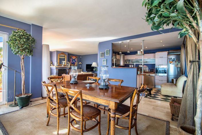 Image No.31-4 Bed Property for sale