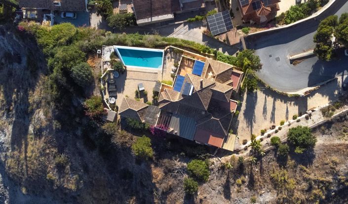 Image No.62-4 Bed Property for sale