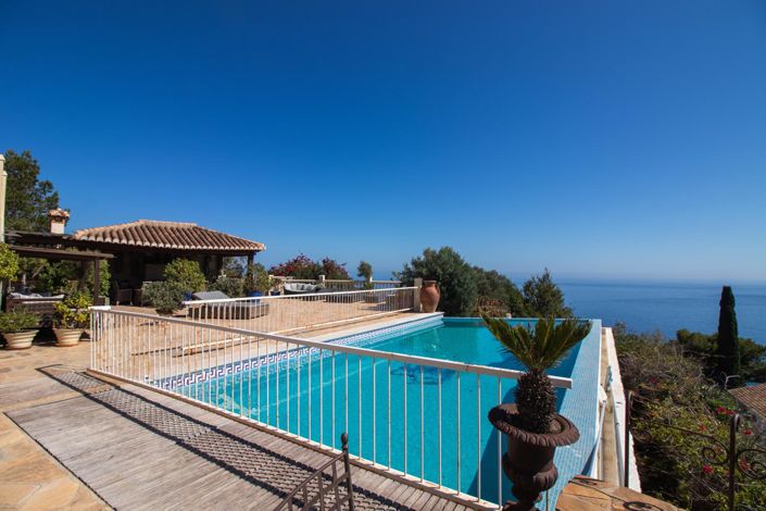 Image No.8-4 Bed Property for sale