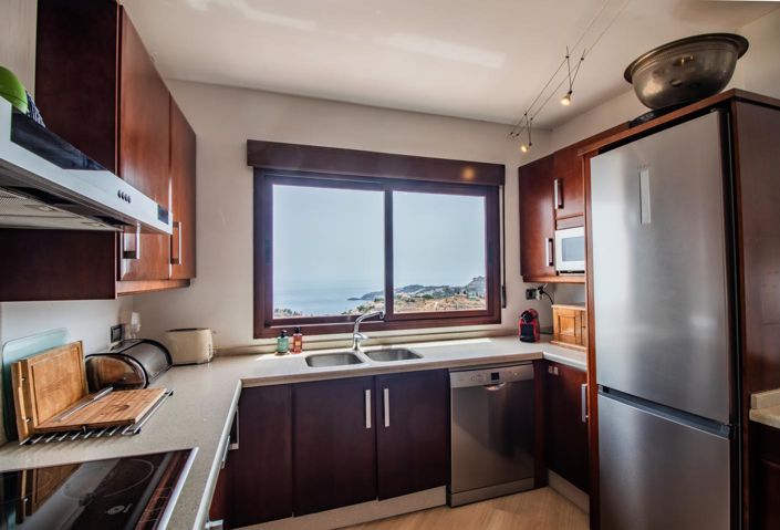 Image No.26-5 Bed Property for sale