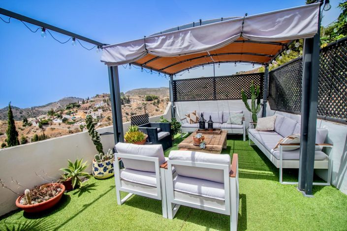 Image No.35-5 Bed Property for sale