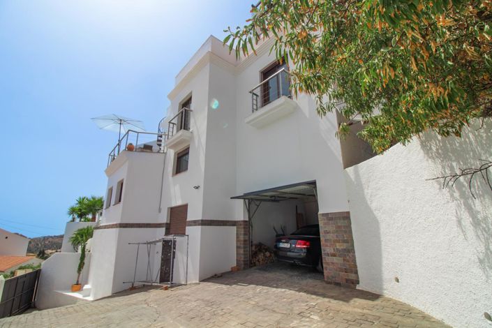 Image No.43-5 Bed Property for sale