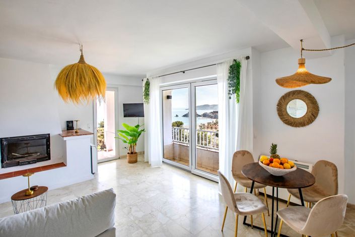 Image No.43-5 Bed Property for sale