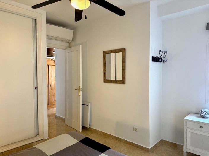 Image No.16-2 Bed Property for sale